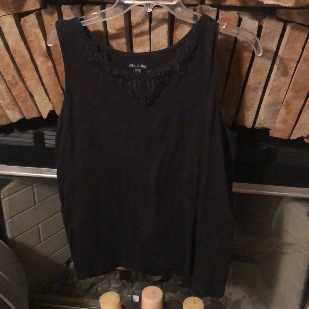 Black lace top tank top (size XL)